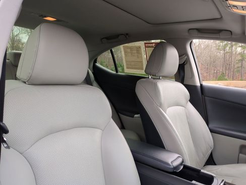 Used 2013 Lexus IS 250 image 32