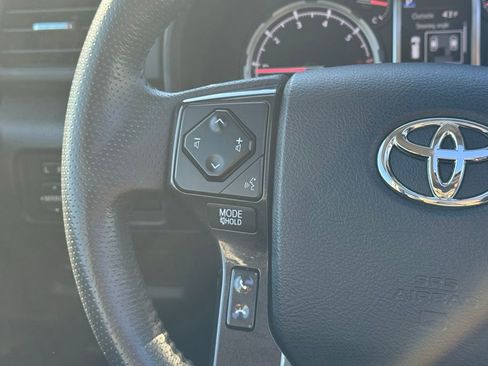 Used 2020 Toyota 4Runner SR5 image 23