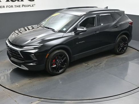 Used 2023 Chevrolet Blazer LT image 44