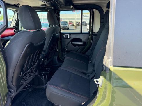 Used 2021 Jeep Gladiator Rubicon AWD/4WD image 10