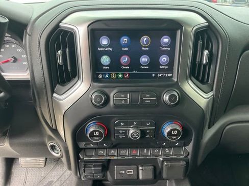 Used 2019 Chevrolet Silverado 1500 LT Trail Boss AWD/4WD image 24
