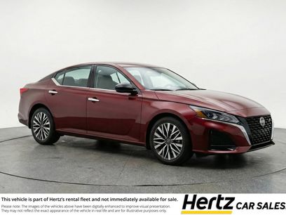 Used 2025 Nissan Altima 2.5 SV