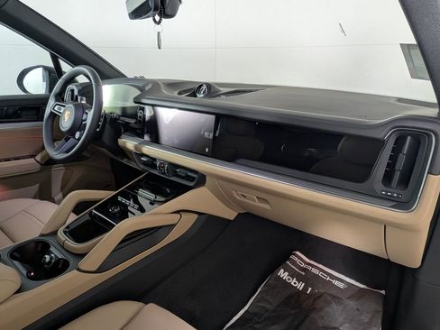 New 2026 Porsche Cayenne E-Hybrid image 19