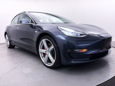 Used 2020 Tesla Model 3 Performance image 8