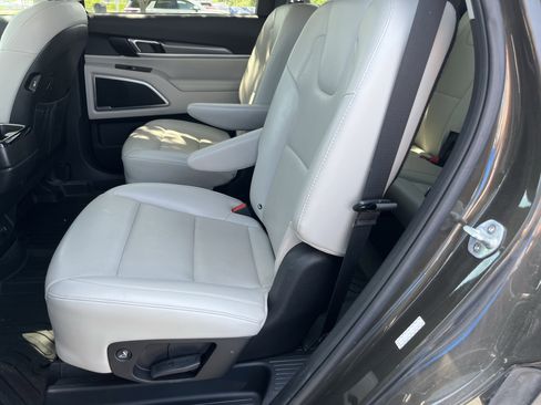 Used 2020 Kia Telluride S AWD/4WD image 17