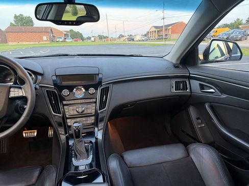 Used 2010 Cadillac CTS V RWD image 29
