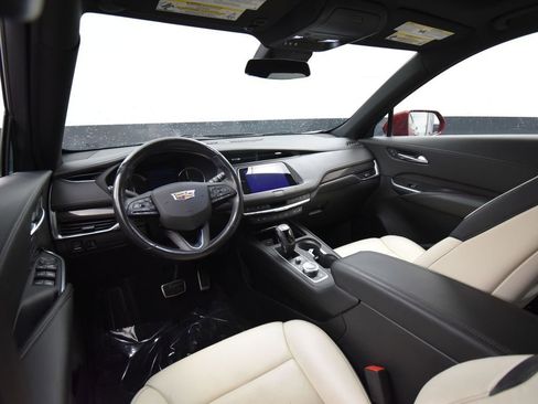 Used 2019 Cadillac XT4 Sport image 11