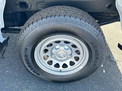 New 2026 Chevrolet Silverado 1500 W/T image 16