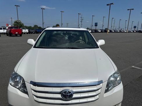 Used 2005 Toyota Avalon Limited FWD image 5