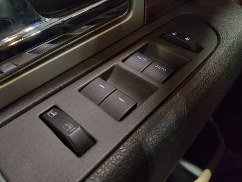 Used 2013 Ford F150 Lariat w/ Luxury Equipment Group image 27