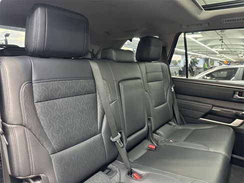 Used 2023 Toyota Sequoia Limited image 26