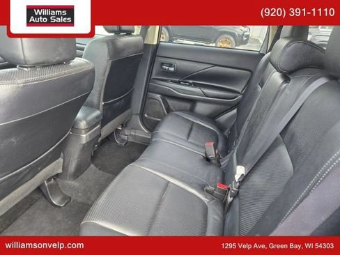 Used 2018 Mitsubishi Outlander GT AWD/4WD image 14