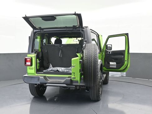 Used 2025 Jeep Wrangler Sport image 64