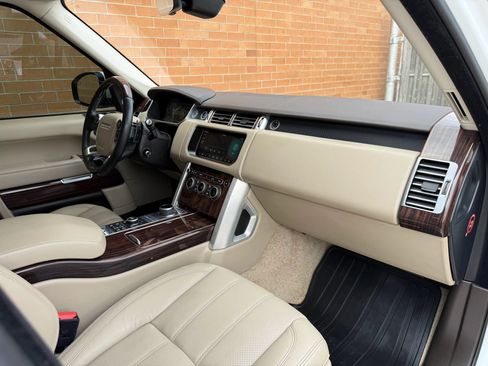Used 2017 Land Rover Range Rover HSE AWD/4WD image 13