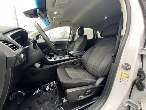 Used 2019 Ford Edge SEL FWD image 11