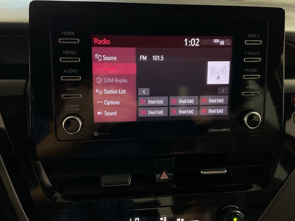 Used 2021 Toyota Camry SE FWD image 22