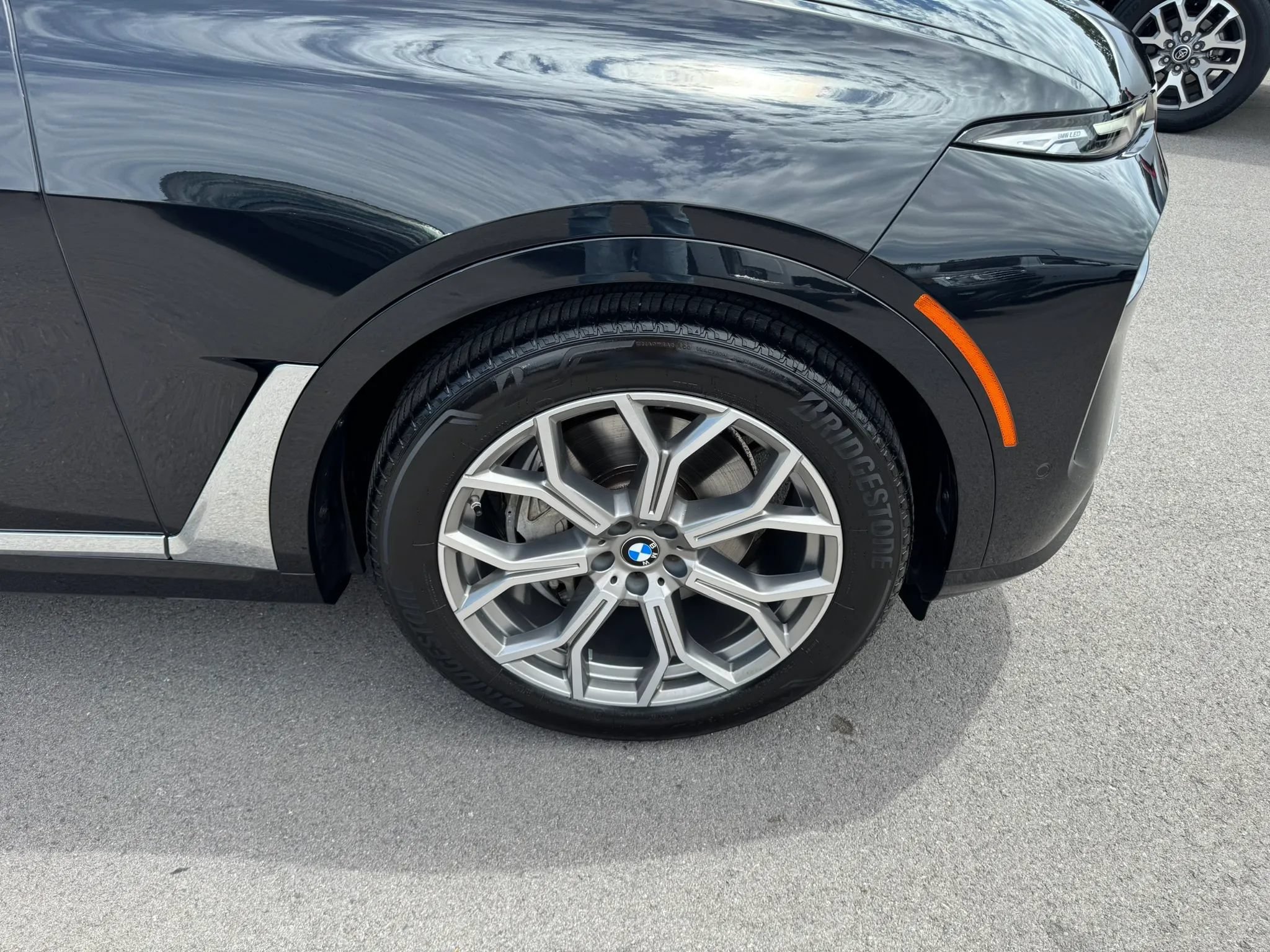 Used 2023 BMW X7 xDrive40i AWD/4WD image 18