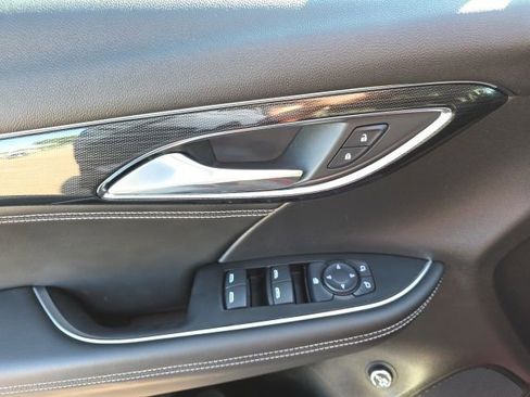 Used 2023 Buick Envision Preferred FWD image 8