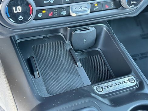 New 2025 Ford Bronco Outer Banks image 33