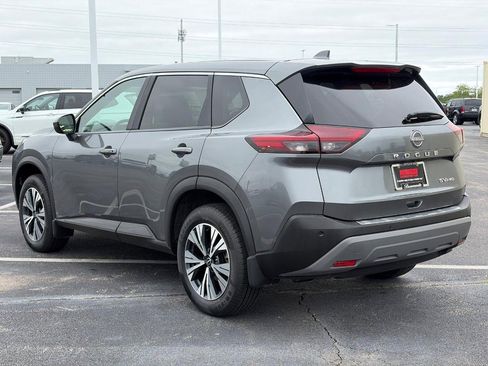 Used 2023 Nissan Rogue SV AWD/4WD image 8