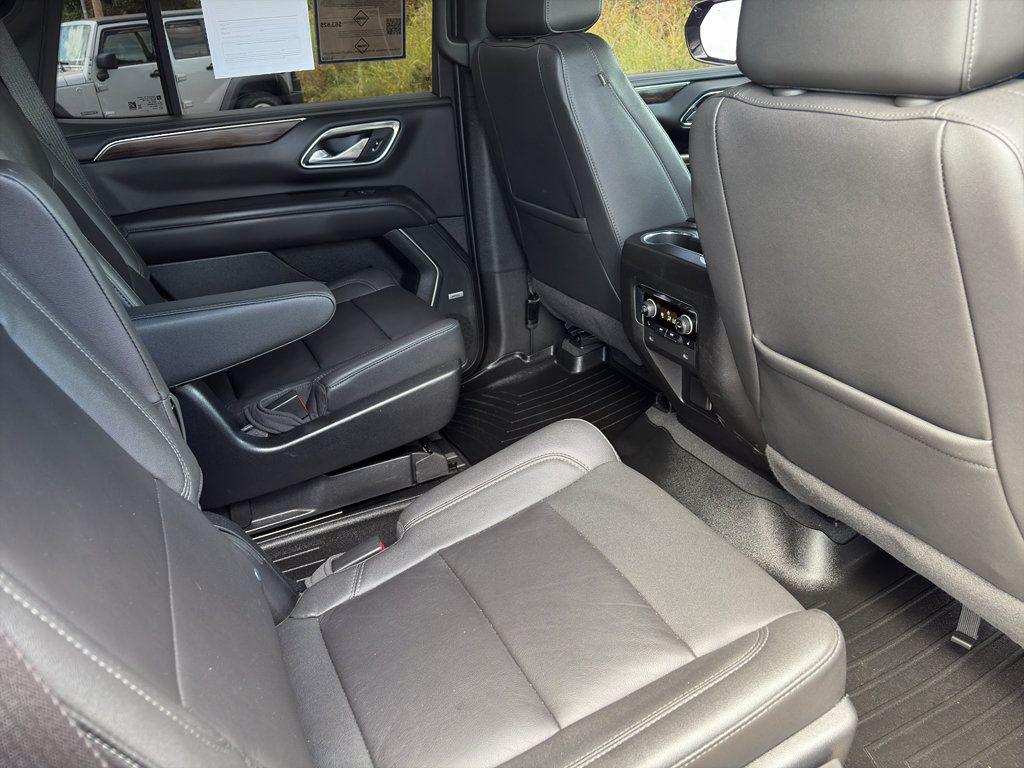 Used 2023 Chevrolet Tahoe Z71 w/ Luxury Package AWD/4WD image 19