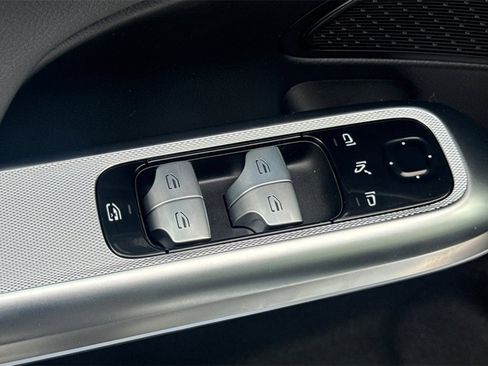 Certified 2025 Mercedes-Benz E 350 4MATIC Sedan image 12