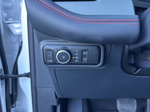 Certified 2025 Ford Explorer ST w/ Sun And Sound Package image 21