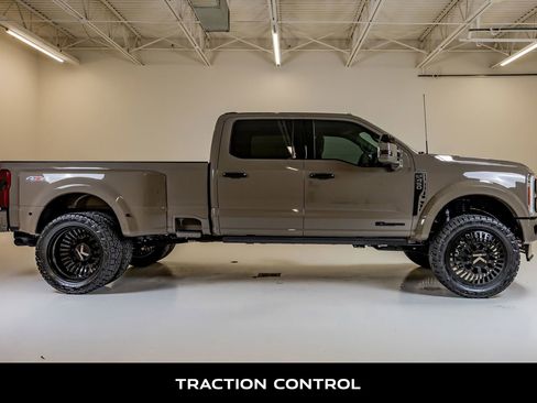 Used 2026 Ford F450 Platinum AWD/4WD image 11