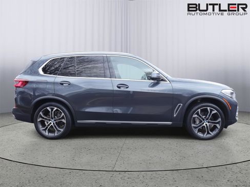 Used 2021 BMW X5 sDrive40i w/ Premium Package 2 image 8
