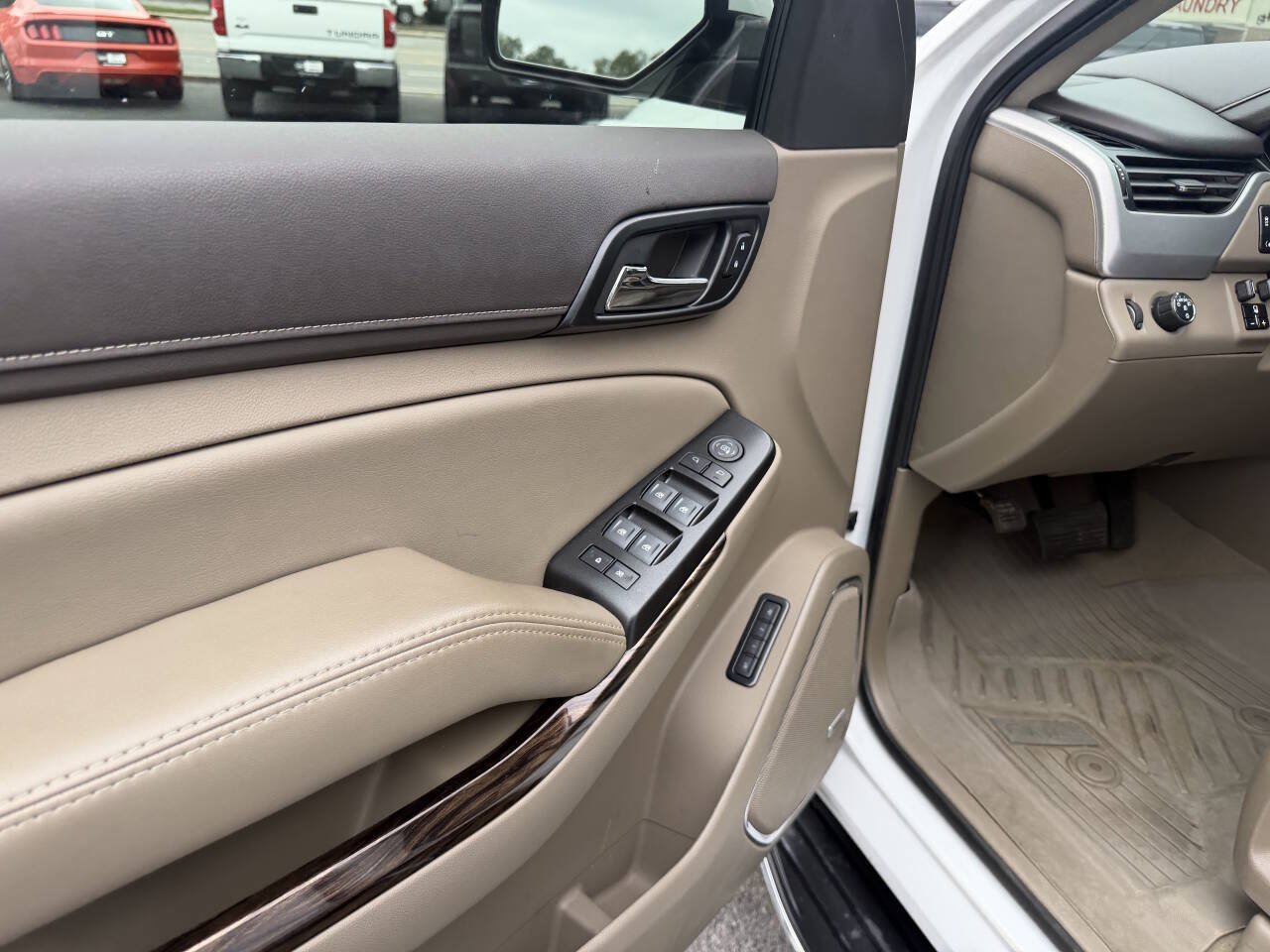 Used 2020 GMC Yukon XL SLT w/ HD Trailering Package RWD image 8