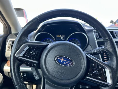 Used 2018 Subaru Outback 3.6R Limited AWD/4WD image 17