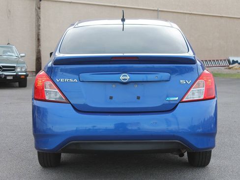 Used 2015 Nissan Versa SV FWD image 7