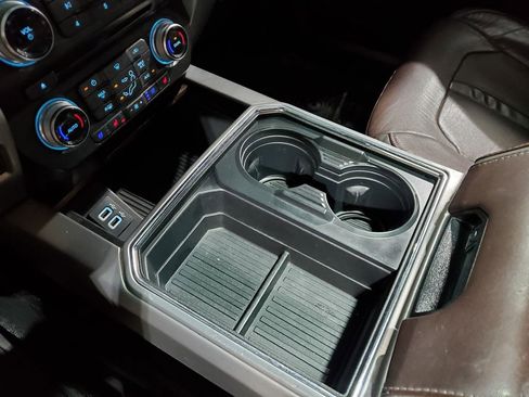 Used 2017 Ford F250 Platinum w/ Platinum Ultimate Package image 38