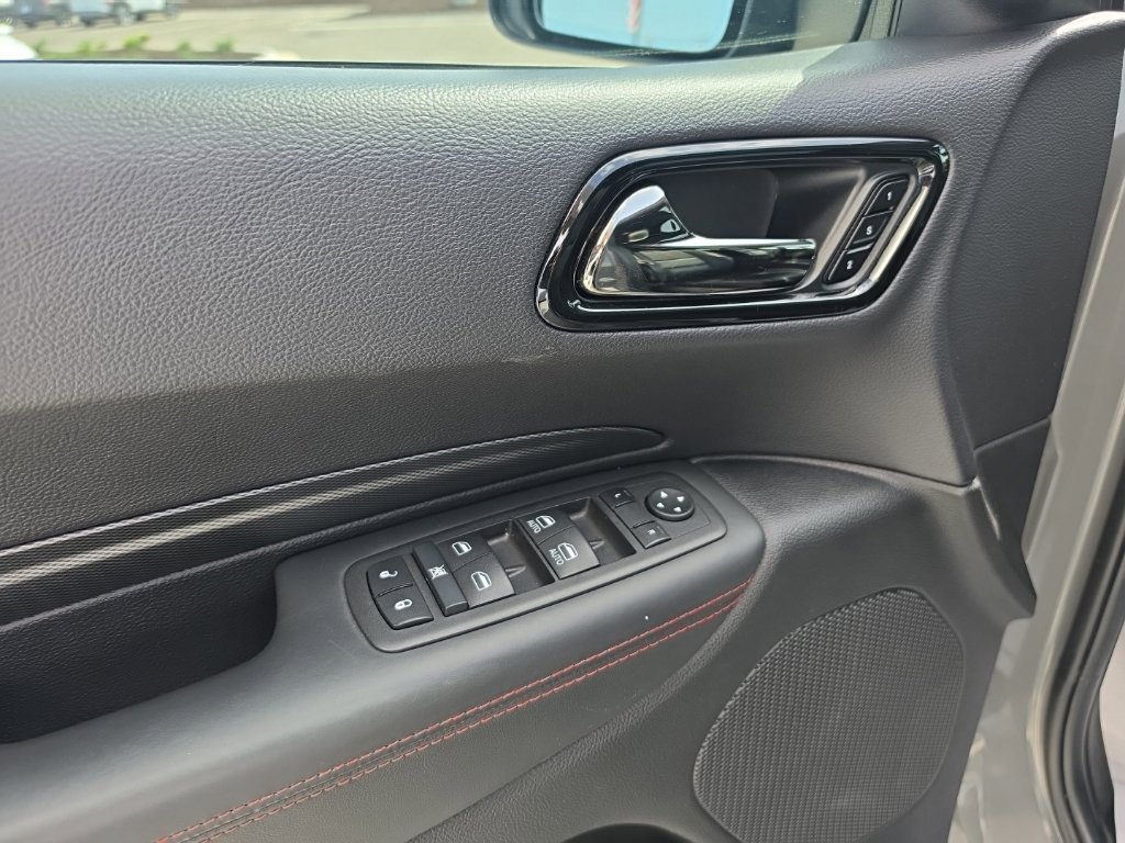 Used 2025 Dodge Durango R/T AWD/4WD image 13