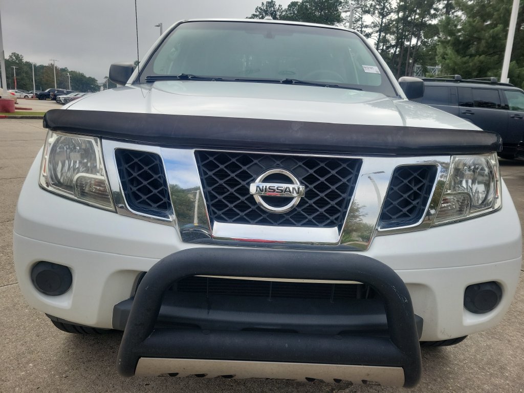 Used 2015 Nissan Frontier SV RWD image 4