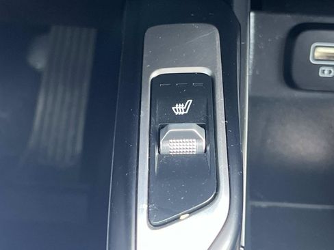 Used 2022 Kia Sorento S FWD image 40
