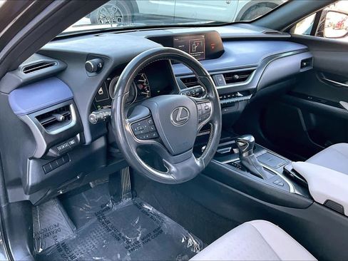 Used 2021 Lexus UX 250h w/ Accessory Package (Z1) image 18