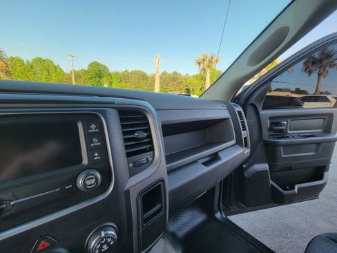 Used 2015 RAM 3500 Tradesman w/ Chrome Appearance Group AWD/4WD image 36