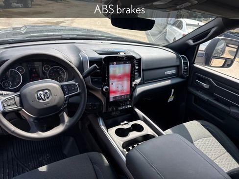 New 2025 RAM 2500 Lone Star image 32