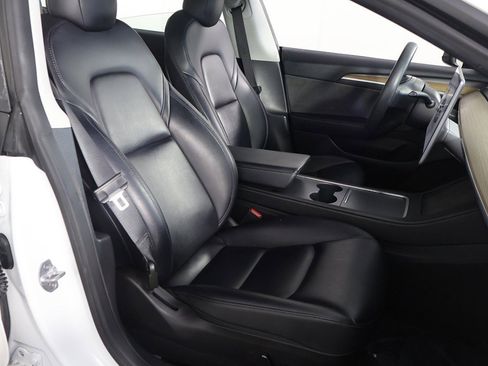 Used 2023 Tesla Model 3 Standard Range image 30