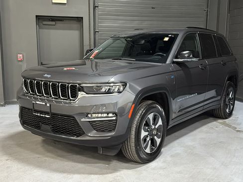 Certified 2024 Jeep Grand Cherokee Limited 4xe AWD/4WD image 3