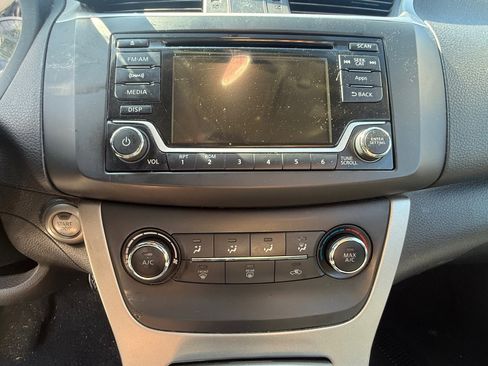 Used 2015 Nissan Sentra SV w/ Cold Weather Package image 11