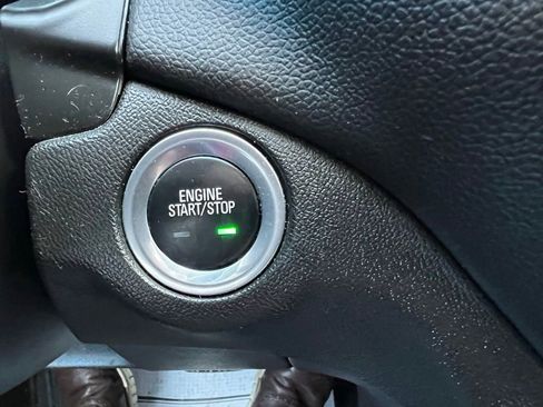 Used 2024 Chevrolet Equinox LT w/ LPO, Floor Liner Package FWD image 34