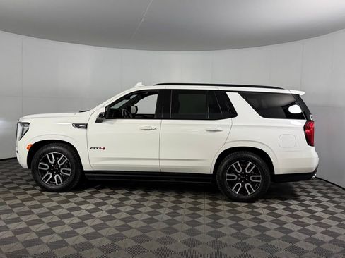 Used 2024 GMC Yukon AT4 w/ AT4 Premium Plus Package AWD/4WD image 7