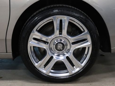 Used 2016 Rolls-Royce Ghost image 43