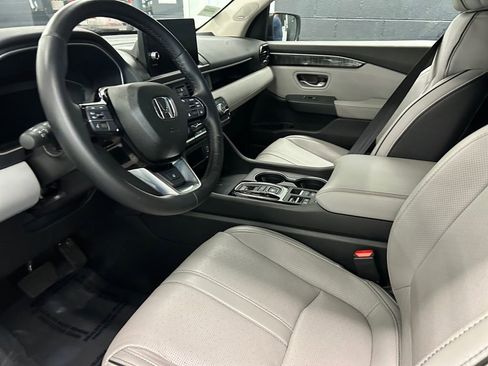 Certified 2024 Honda Pilot Elite image 22