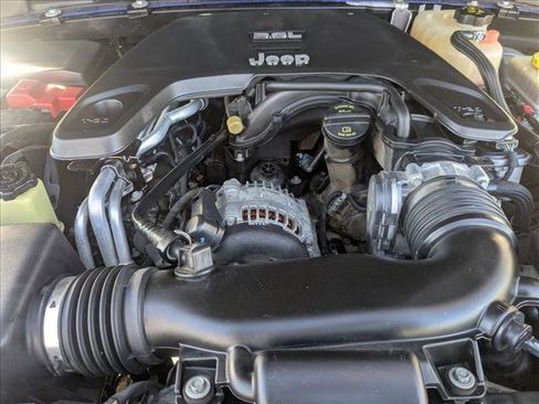 Used 2018 Jeep Wrangler Unlimited Rubicon image 22