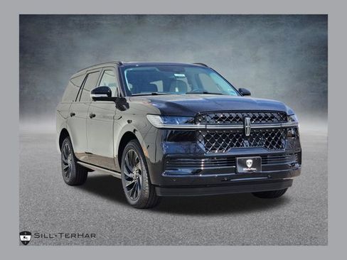 New 2026 Lincoln Navigator Reserve w/ Jet Appearance Package image 1