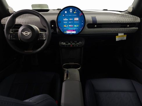 Used 2025 MINI Cooper S FWD image 9