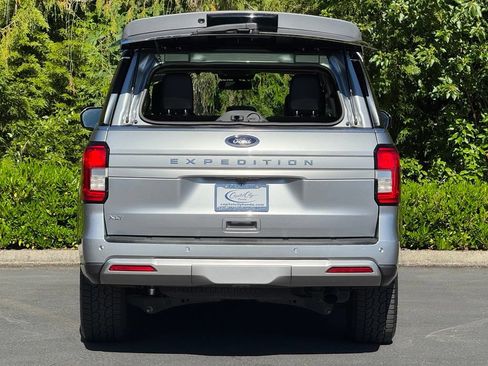 Used 2022 Ford Expedition XLT AWD/4WD image 33